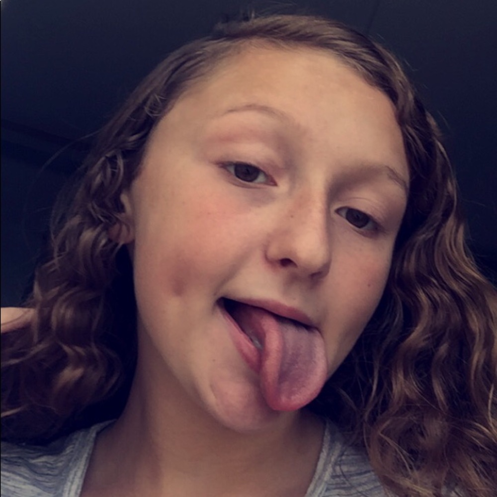 Meet your Posher, Carlee